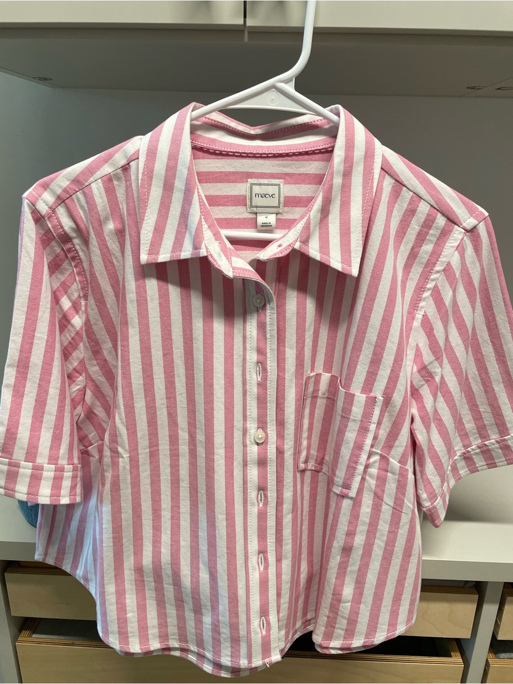 Maeve Pink & White Striped Short-Sleeve Button-Up Shirt size medium